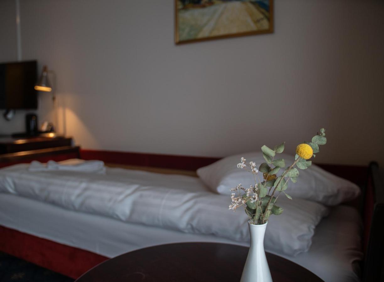 Hotel Sogarden Броруп Экстерьер фото