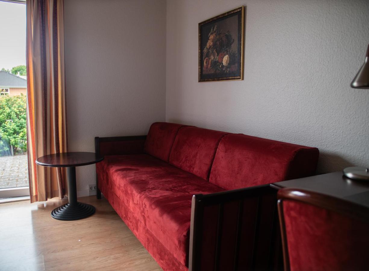 Hotel Sogarden Броруп Экстерьер фото
